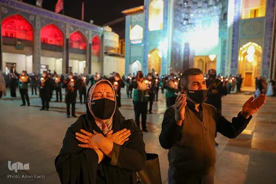مراسم شام غریبان و لاله گردانی خادمین حرم شاهچراغ (ع)