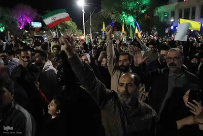 شادی مردم تبریز پس از حمله ایران به اسرائیل‎