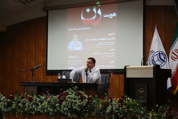 آزادی جنسی در خیابان مطالبه زنان نیست