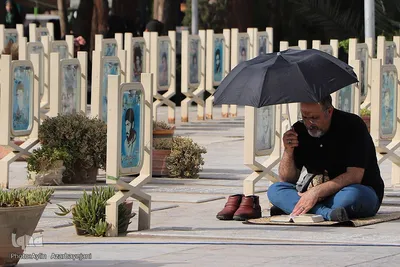 مراسم قرائت دعای پرفیض عرفه در گلستان شهدای اصفهان