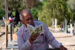 قرائت دعای عرفه در باغ رضوان اصفهان