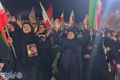 چهل و سومین شب اجتماع مردم انقلابی بابلسر در میدان شهدا