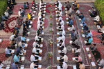 گردهمایی ۶۰۰ حافظ قران در ارامگاه حافظ‎‎
