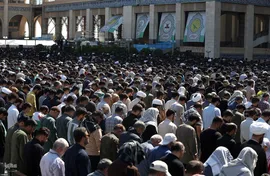 اقامه نماز جمعه به امامت رهبر معظم انقلاب اسلامی