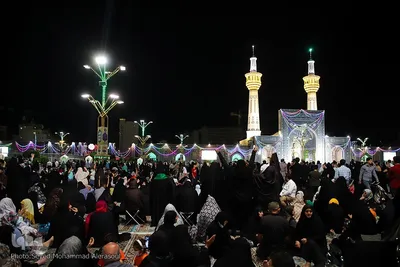 حرم مطهر رضوی در شب عید غدیرخم