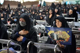 عزاداری مردم اهواز در سوگ شهادت آیت‌الله رئیسی و همراهانشان