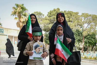 شور انتخابات در گلستان شهدای اصفهان