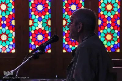 نشست تخصصی جامعه ی قرآنی استان فارس در مسجد نصیرالملک