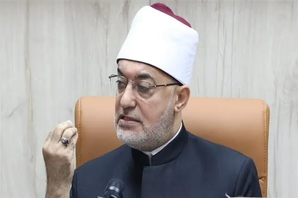 مفتي مصر: القرآن معجزة خالدة وحُفاظه سيحملون رسالته جيلاً بعد جيل
