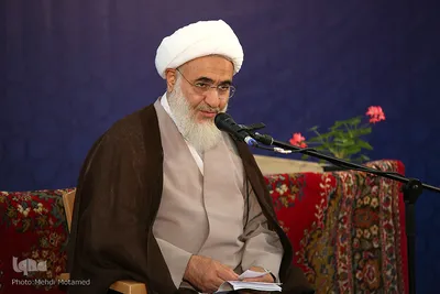 دیدار جمعی از فعالان قرآنی قزوین با نماینده ولی فقیه در استان