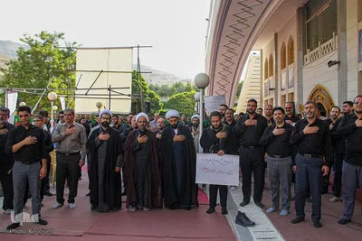 تجمع جوانان و دانشگاهیان در پی هتک حرمت به قرآن کریم
