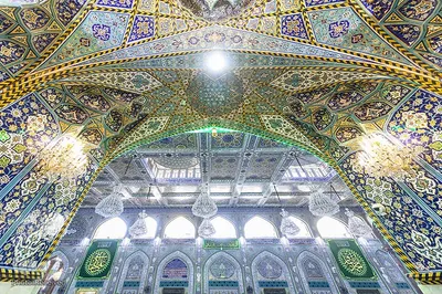 آذین بندی حرم مطهر حسینی در اعیاد رجبیه