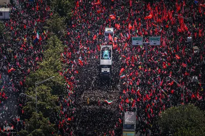 تشییع پیکر رهبر شهید در تهران