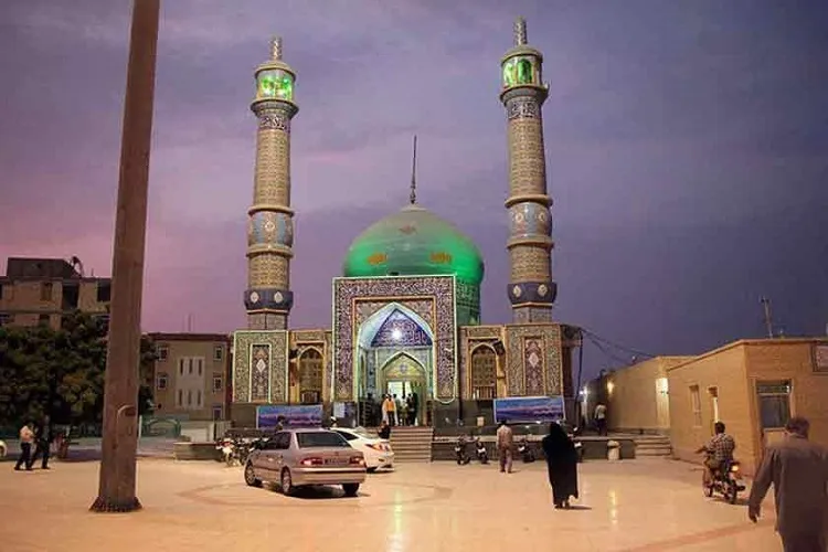 اجرای طرح «شمیم حسینی» در امامزاده سیدمظفر(ع) قشم