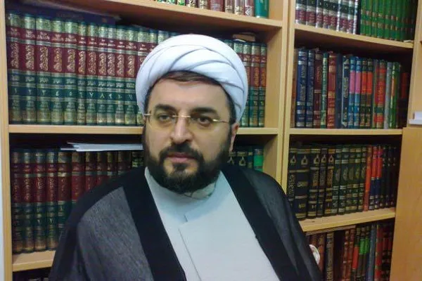 عمل امیرالمؤمنین(ع) مقدم بر سخنانش بود