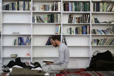 آیین معنوی اعتکاف در مصلی کرج