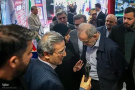 بازدید رئیس‌جمهور از نمایشگاه دستاوردهای جهاددانشگاهی