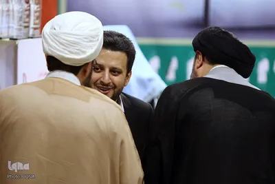 مسعود سیاح گرجی قاری بین المللی قرآن در مراسم رونمایی از کتاب شعر منا منهای بسیاران