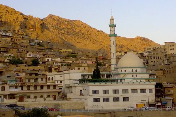 فتح المساجد والأماكن السياحية في محافظة 