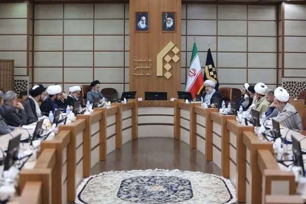 توسعه همکاری‌های علمی دانشگاه ادیان و مذاهب با جامعه المصطفی