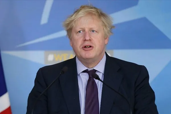 İslamofobiyle suçlanan Boris Johnson'dan 'üzgünüm' açıklaması