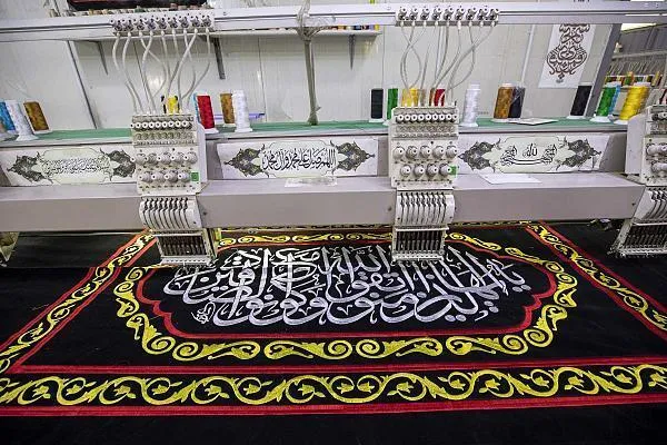 Samerra’daki haremlerin kumaşlarının işlenmesi | Fotoğraf