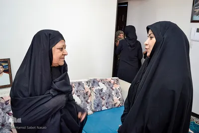 دیدار رئیس جهاددانشگاهی فارس با خانواده شهید حادثه حرم شاهچراغ(ع)