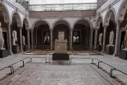 Maroc : médecine, religion et art pour lutter contre le Coronavirus
