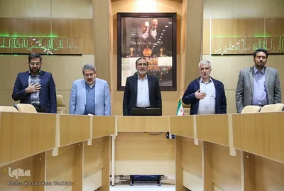 نشست تعامل با فعالان قرآنی استان فارس