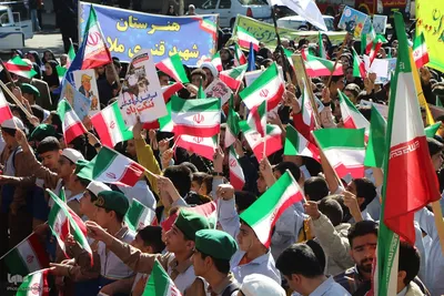 راهپیمایی یوم‌الله ۱۳ آبان در ملایر