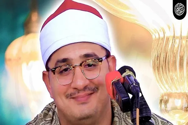 Mahmud Şahat'ın tilavetinde sesin esnekliği göze çarpıyor