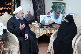 حضور رئیس جمهور در منزل سردار شهید سپهبد حاج قاسم سلیمانی