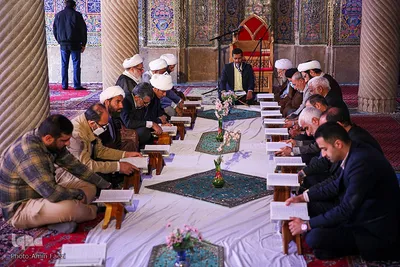 محفل انس با قرآن کریم در مسجد نصیرالملک‎‎