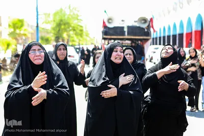 مراسم تشییع و خاکسپاری دو شهید سرافراز ارتش در اهواز