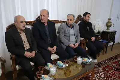 دیدار رئیس سازمان جهاددانشگاهی آذربایجان شرقی با خانواده شهدای جنگ رمضان
