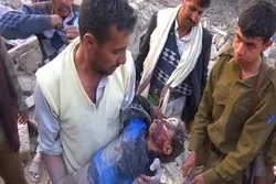 په صنعاد سعودی ایتلاف په حملو کی ۷۷ کسان مړه او ژوبل شوی دی