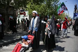 رژه کالسکه‌‌سواران مشهد در اربعین رهبر شهید