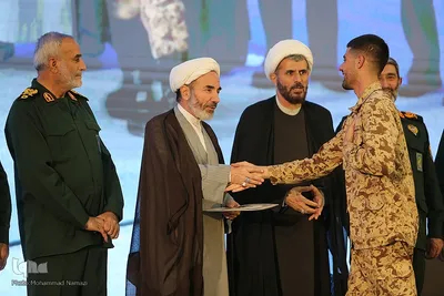 آئین اختتامیه مسابقات سراسری قرآن کریم نیروی زمینی سپاه با حضور سردار سرتیپ پاسدار «محمد کرمی» فرمانده نیروی زمینی سپاه شامگاه چهارشنبه 9 مهرماه در مجتمع فتح المبین برگزار شد.