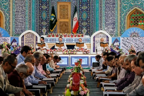 انس با قرآن در جوار سید الکریم(ع)