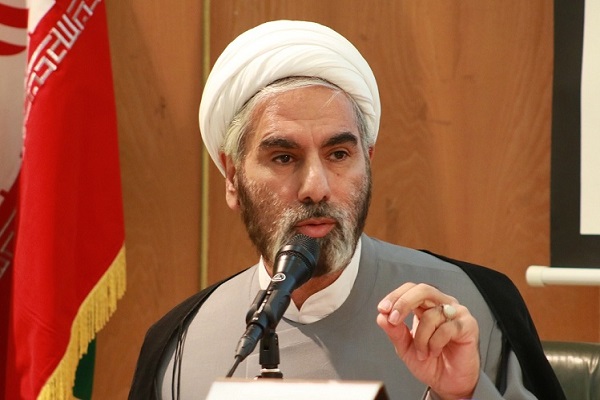 حجت‌الاسلام والمسلمین علیرضا پیروزمند، عضو هیئت علمی دانشگاه عالی دفاع ملی
