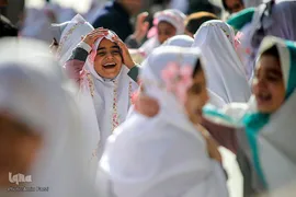جشن تكلیف دانش‌آموزان شیرازی در حرم شاهچراغ(ع)