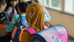জার্মানির রাজ্য সরকারও শিশুদের জন্য হিজাব নিষিদ্ধের পক্ষে