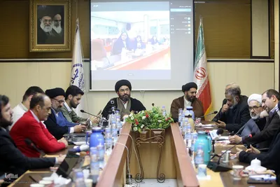 نشست سهم جامعه قرآنی در مشارکت پرشور
