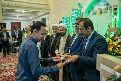 تجلیل از پیشکسوتان هنر و معماری در سومین حرم اهل بیت (ع)