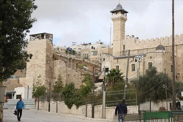 Hamas: Harem-i İbrahim'e asansör inşa edilmesi Batı Şeria'daki mukaddesatı tehdit ediyor