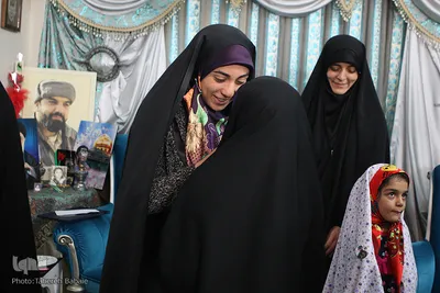 دیدار صالحی با خانواده شهید اویدالاثر مدافع حرم مرتضی کریمی
