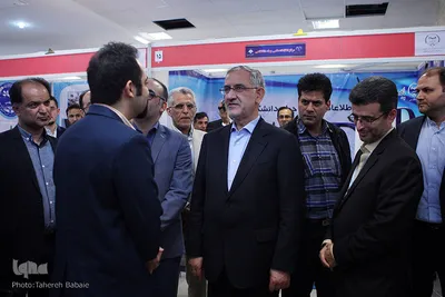 بازدید نصرالله جهانگرد معاون وزیر ارتباطات ازاولین نمایشگاه کسب و کارهای موفق در فضای مجازی