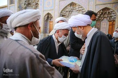 محفل انس با قران در مسجد نصیرالملک‎
