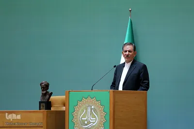 اسحاق جهانگیری، معاون اول رئیس جمهور در اختتامیه دهمین جشنواره بین‌المللی فارابی