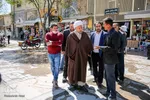 امام جمعه شيراز پای درد و دل کسبه و بازاریان